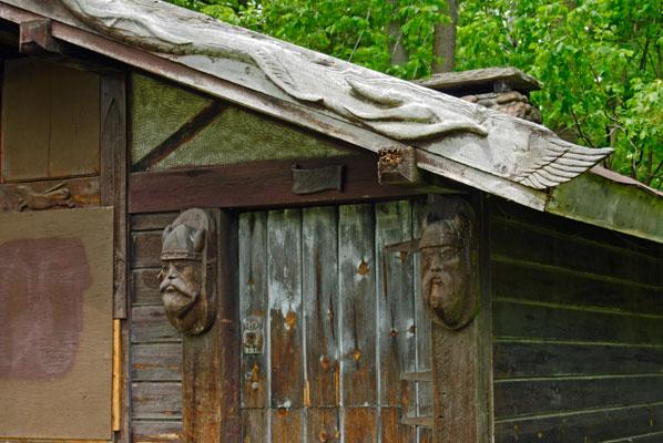 carved wooden detail on a building in Guild Park and Gardens